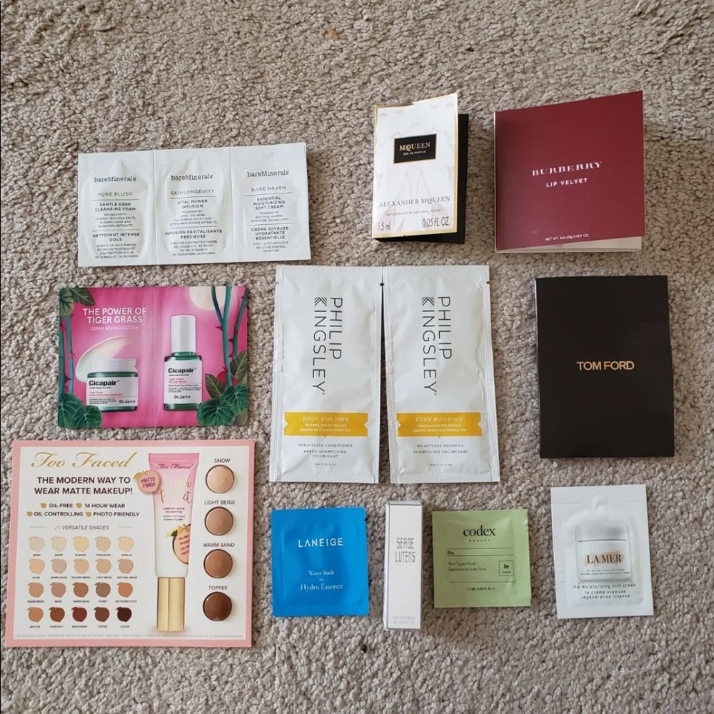 11 Beautiful Makeup Sample Pack